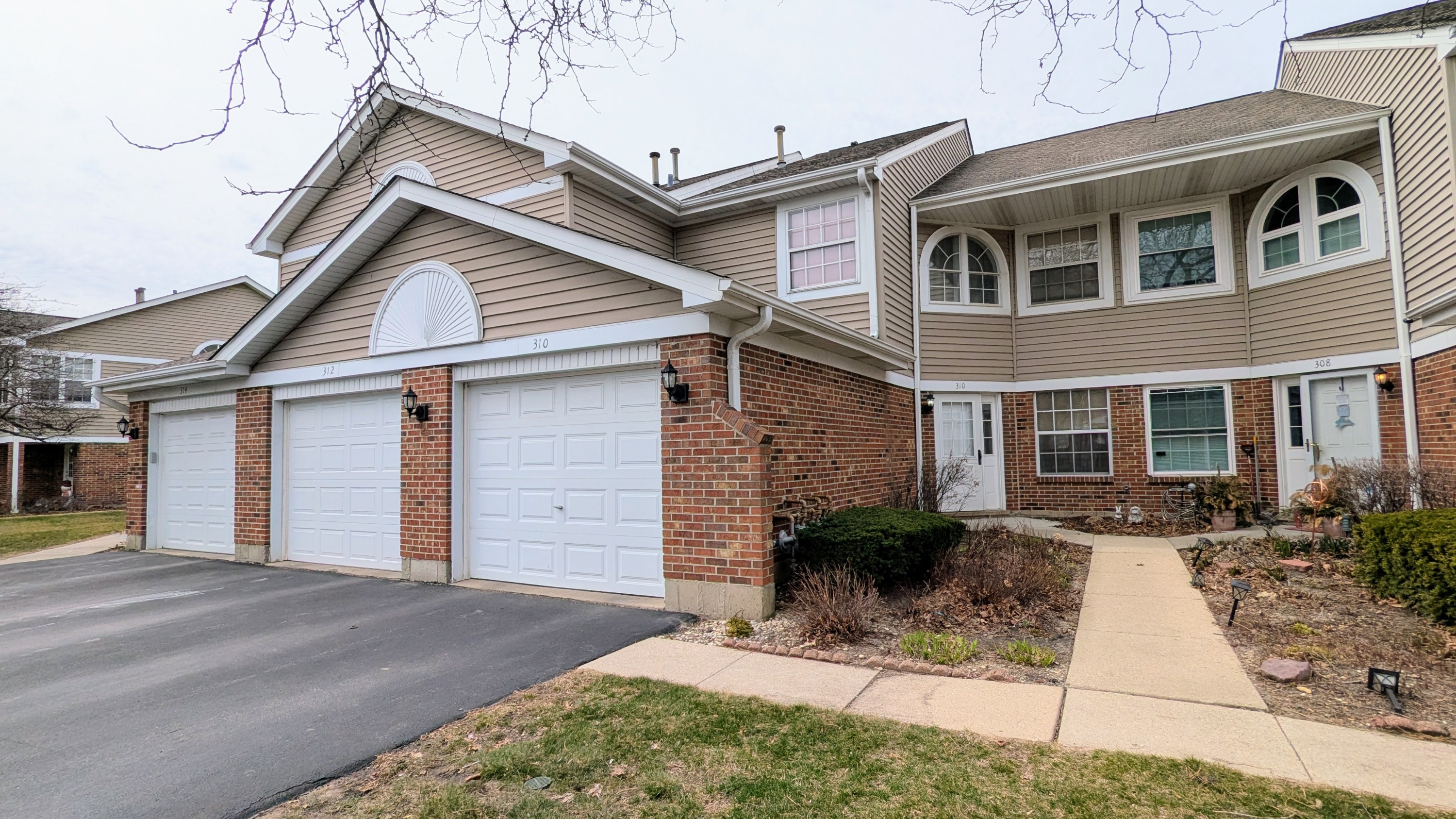 310 West Happfield Drive - 12