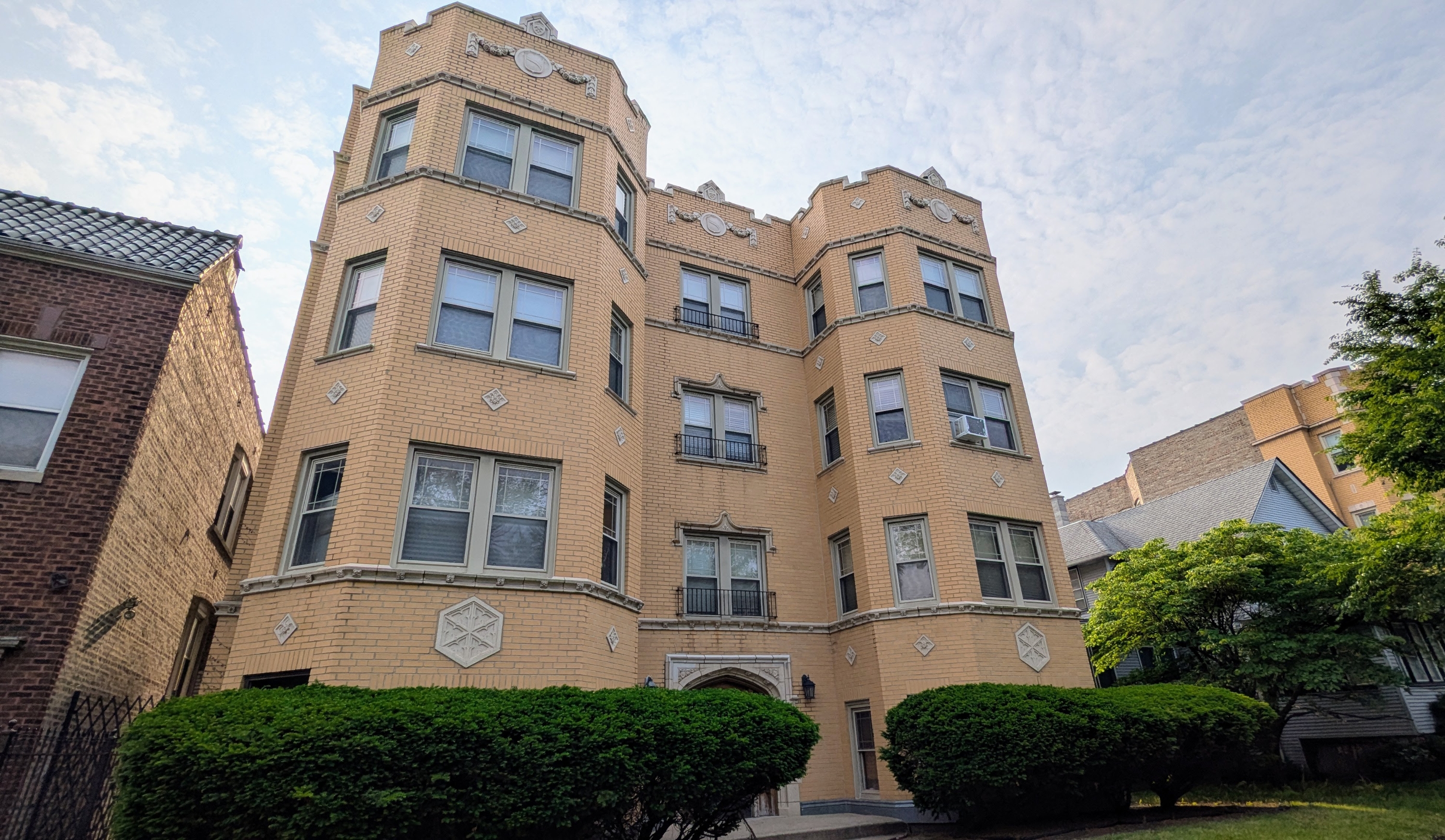 Property main image